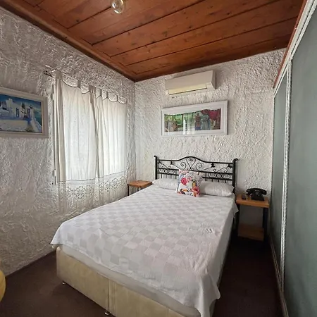 Bum Alacati Çeşme