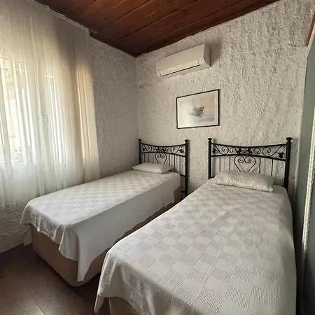 Bum Alacati Δωμάτια σε οικογενειακή κατοικία
