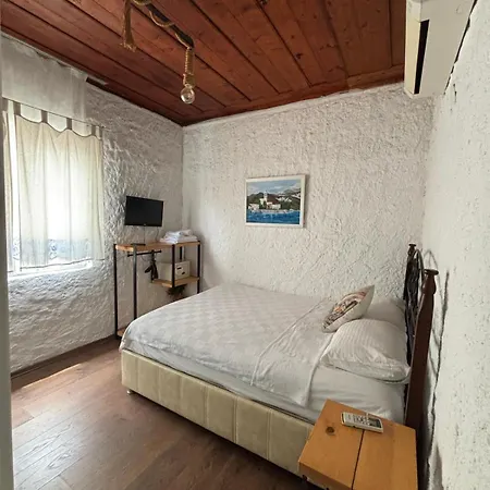 Δωμάτια σε οικογενειακή κατοικία Bum Alacati