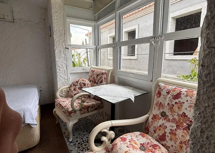 Проживання в сім'ї Bum Alacati *