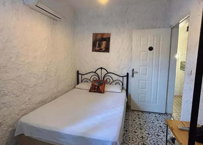 Проживання в сім'ї Bum Alacati Чешме