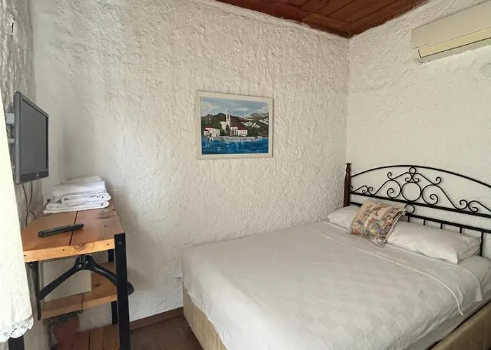 Проживання в сім'ї Bum Alacati *